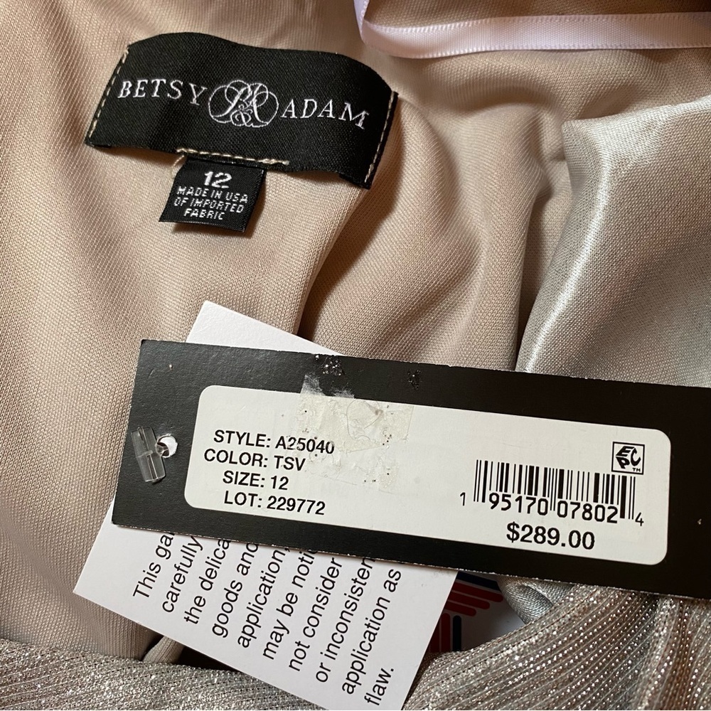 Betsy & Adam Flutter Short Sleeve Cowl Neck Glitter Knit Gown in Taupe/Silver - Picture 3 of 3
